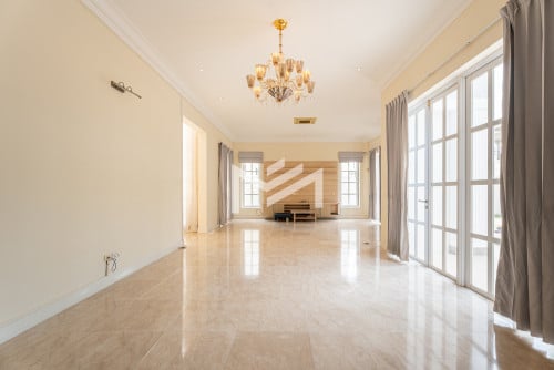 Villa 5 Bedrooms For Rent At Grand Phnom Penh.