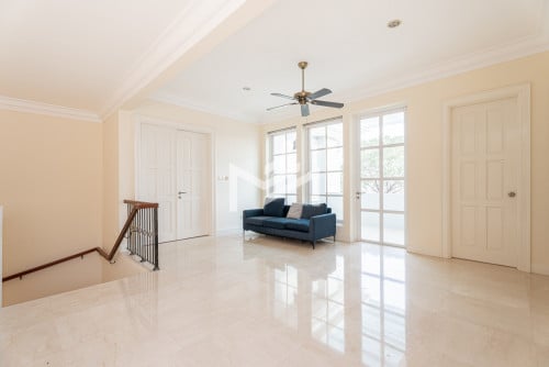Villa 5 Bedrooms For Rent At Grand Phnom Penh.