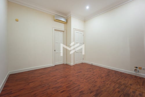 Villa 5 Bedrooms For Rent At Grand Phnom Penh.