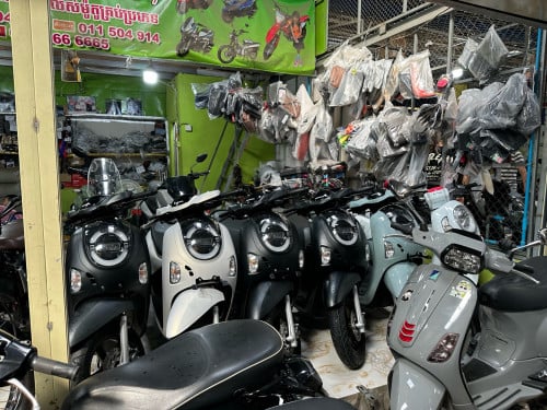 Honda Scoopy2025..ប្រើsmartkey ថ្មីកេស💯💯1550__2550$📲085815558