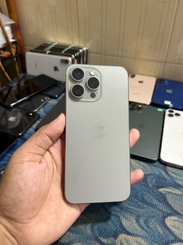 iPhone 15 Pro max 256G LLA សំណុំសុីនណែន ស្អាត99% 765$