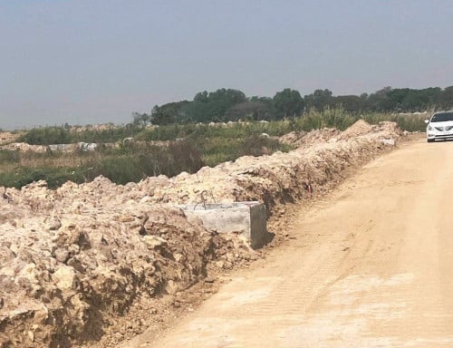 Land for Sale at Kang Meng Area Road No. 2 (Near New Phnom Penh Airport).