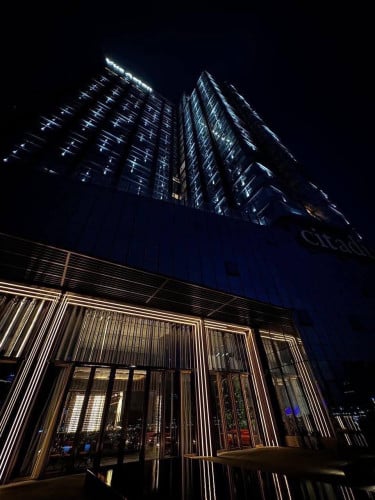 Luxury Condo For rent nea Vue Aston