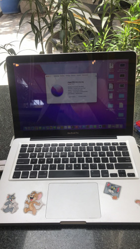 Macbook Pro សូមអានខាងក្រោម
