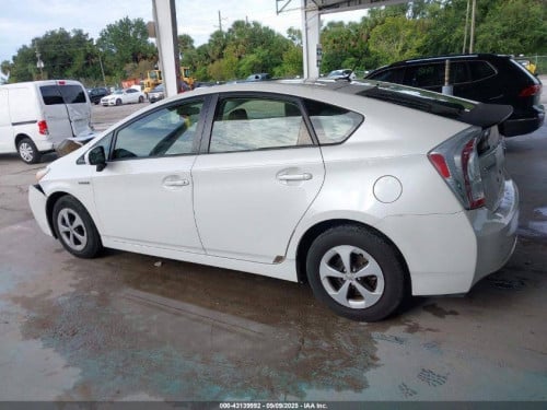 Prius 2012 options 3.    6 មុឺនម៉ាយ