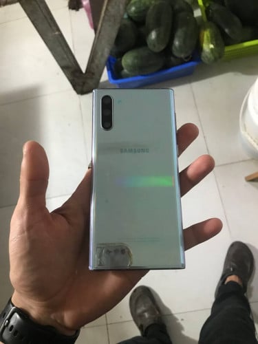 Samsung Galaxy note 10 5G Ram8G storage 256Gអត់មានបែកស្នាមនៅស្អាត