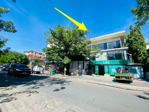 Shop or Restaurant For Rent In BKK1