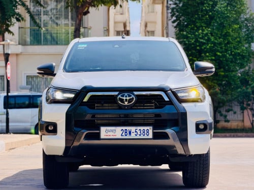 Toyota Hilux Revo Rally 2023