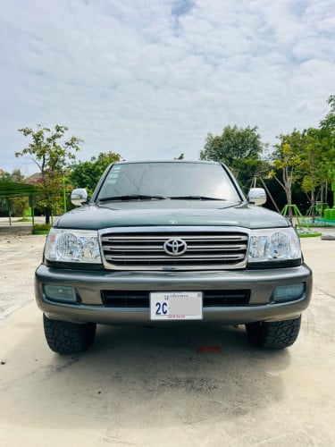Toyota Land Cruiser ឆ្នាំ2004 ប្រើម៉ាស៊ូតម៉ាសុីនធំ 24v