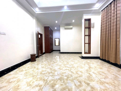 VILLA FOR RENT IN TUOL TOMPONG AREA