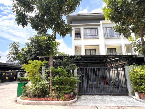 Villa for Sale at Chip Mong Parkland 598, Phnom Penh