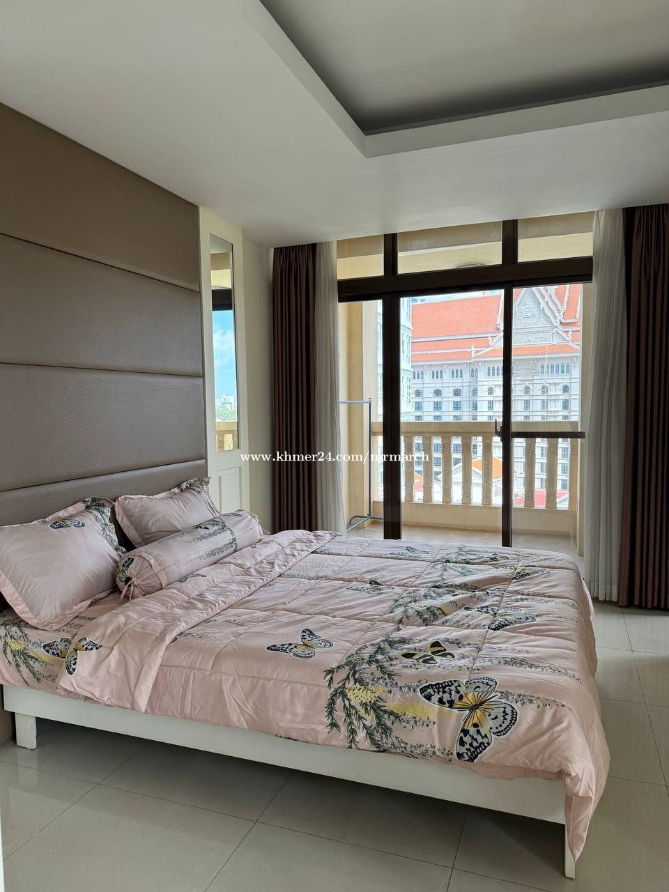 Big Bedroom for rent at Chamkamorn price in Tonle Basak