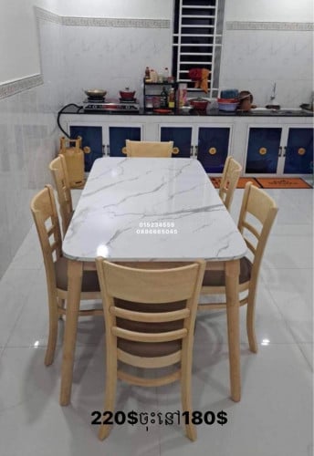 ឈុត​តុ​បាយ​កៅអី​6