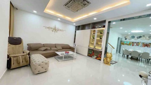 វីឡាភ្លោះBសម្រាប់លក់ នៅក្នុងគម្រោងអេកូមេឡូឌី បុរីប៉េងហួតបឹងស្នោរ