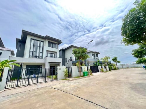 💥វីឡាឃ្វីន A កែង លក់បន្ទាន់ បុរីជីប ម៉ុង598 ជិត Aeon2