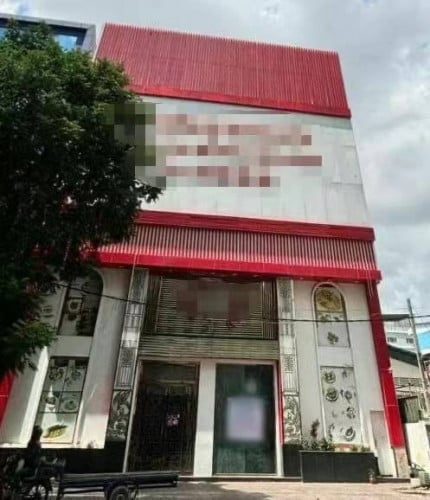 16 Room Building For Rent in Mao Tse Tong