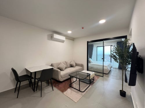 1BR For Rent In Urban Village- 37th Floor