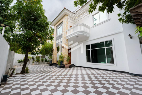 4 Bedroom Villa for Rent in Borey Tonle Bassac