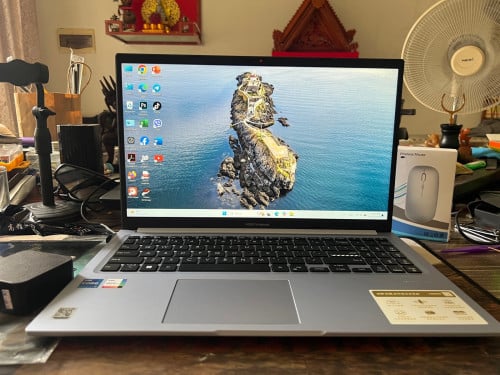 ASUS VivoBook X1502Z i7 M2.512GB