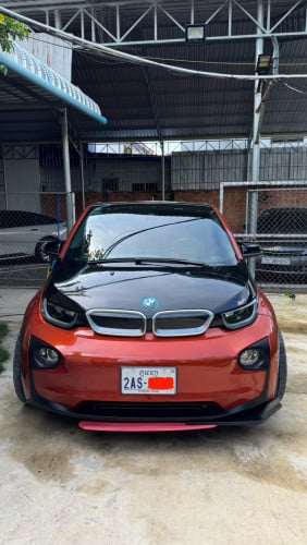 BMW i3 សាំង+អគ្គិសនី