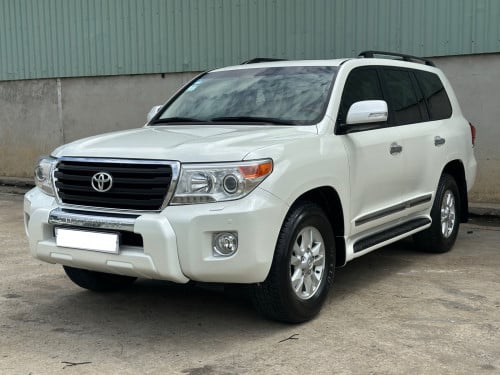 Land Cruiser GX-R 2012 ( សាំង )