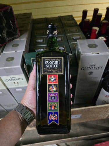 Passport Scotch 1L