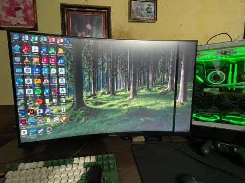 SAMSUNG 32" FHD 1080p Odyssey G3 Ultrawide Gaming Monitor, 1500R Curved Display, 165Hz, 5ms,