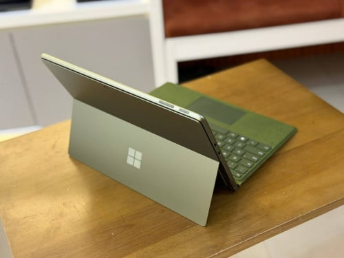 Surface Pro 9 ( Grade A) CPU Core i5 12th, RAM 8GB DDR5, SSD 256GB, 2.8K 120Hz