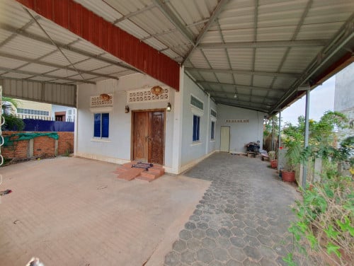 ផ្ទះលក់បន្ទាន់ មានប្លងរឹង មិនជាប់ធនាគារ