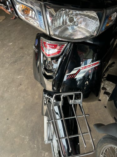 ម៉ូតូស្អាត