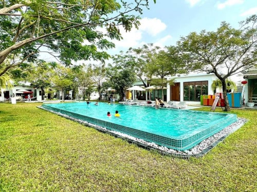 ដីលក់ ជិតវិទ្យាស្ថានពាណិជ្ជសាស្រ្ត អេស៊ីលីដា