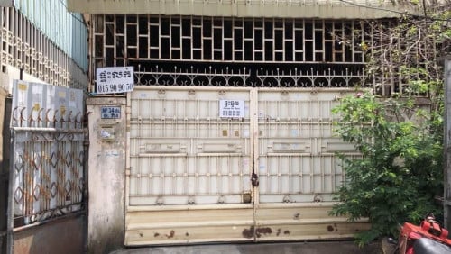 ផ្ទះលក់ ជិតផ្សារអូឡាំពិក