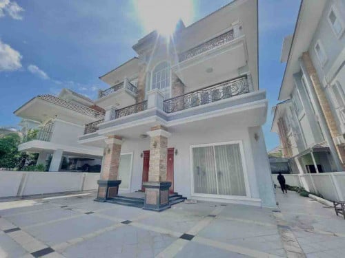 វីឡាទោលសម្រាប់ជួល នៅក្នុងបុរីវិមានភ្នំពេញគម្រោងទី1