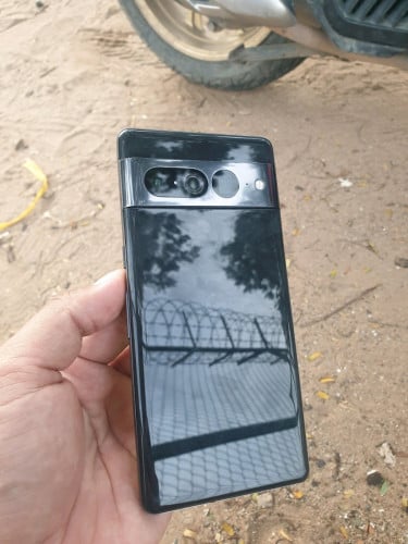 ចង់លក់ឬដូរ google pixel 7 pro ស្អាត 98%lock SIM