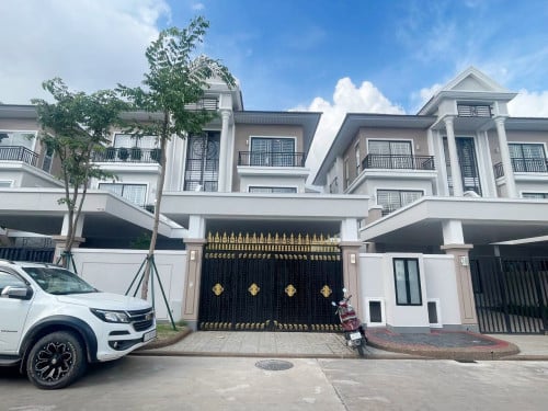 វីឡាភ្លោះសម្រាប់ជួល | Twin B Villa For Rent In Borey Penghout Boeung snor