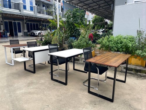 តុជេីង U. ប្រភេទតុធ្វេី ធានាគុណភាព1 ឆ្នាំបងៗ