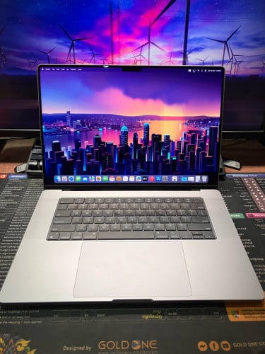 💻 Model: 16-inch MacBook Pro 2021 16GB 1TB