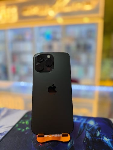 14 Pro Max ខ្មៅ