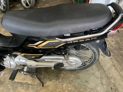 2024 ម្ចាស់ដេីមលក់មេៗ