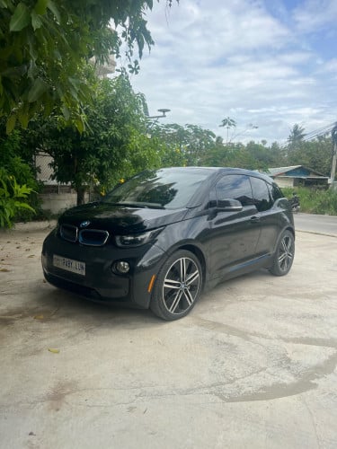 BMW i3 014 ម្ចាស់ដេីម