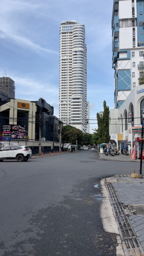 High-End Penthouse for sale in BkK1