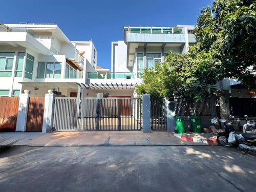 Villa For Rent In Koh Pich