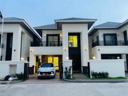 ផ្ទះវីឡាទោលលក់បន្ទាន់តម្លៃក្រោមទីផ្សារ