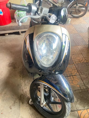 ម៉ូតូសានុំ ម៉ាសុីនតាន់