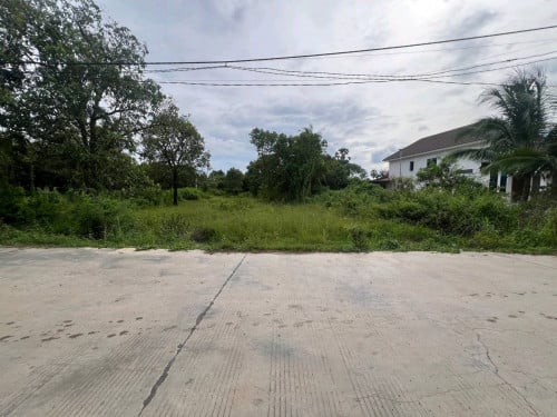 ដីពពាលខែ ដីឥដ្ឋ ស្រុក កៀនស្វាយ សម្រាប់លក់