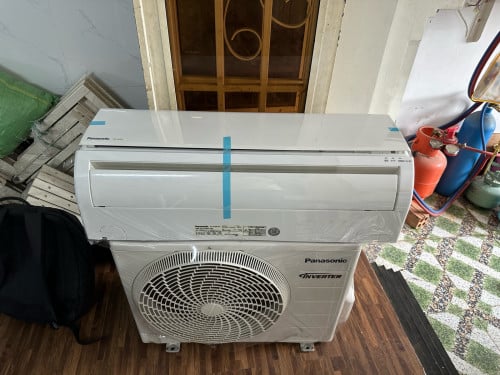 ម៉ាស៊ីនត្រជាក់​មួយ​ទឹក​ជប៉ុន​