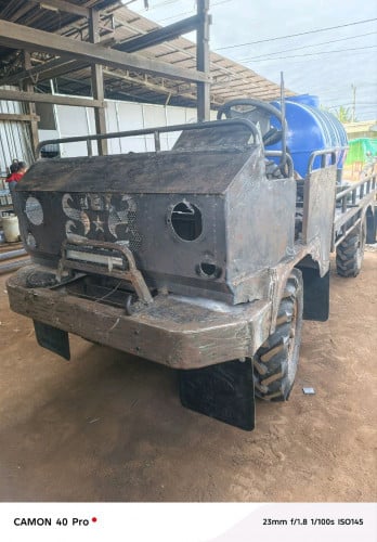 ឡានឆ្នៃសម្រាប់បាញ់ថ្នាំចំការ