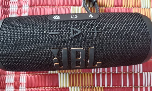 លក់JBL1ទឹក