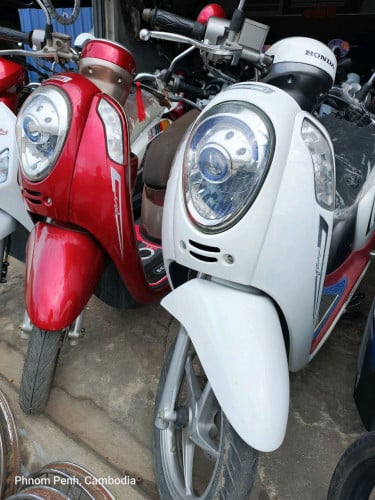 លក់ Scoopy 015-016