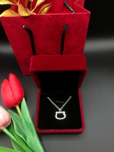 💖 Adorable Hello Kitty Stanatale Necklace 💖